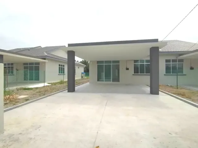 Rumah Berkembar, Tanjung Pahang, Mukim Endau, Rompin.