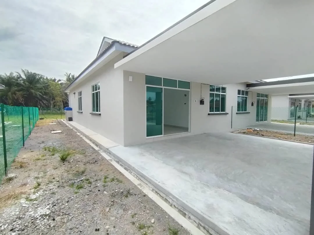 Rumah Berkembar, Tanjung Pahang, Mukim Endau, Rompin.