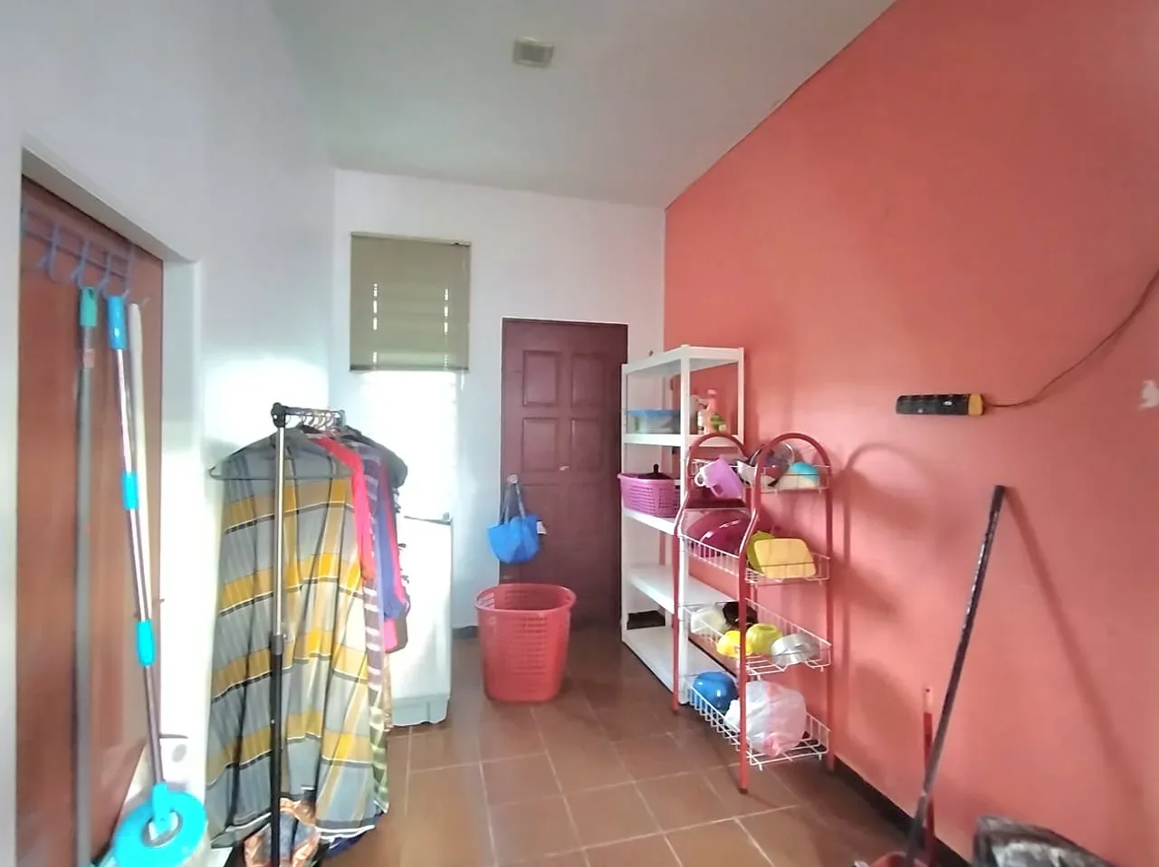Corner Lot Rumah Berkembar, Taman Rendang Aman