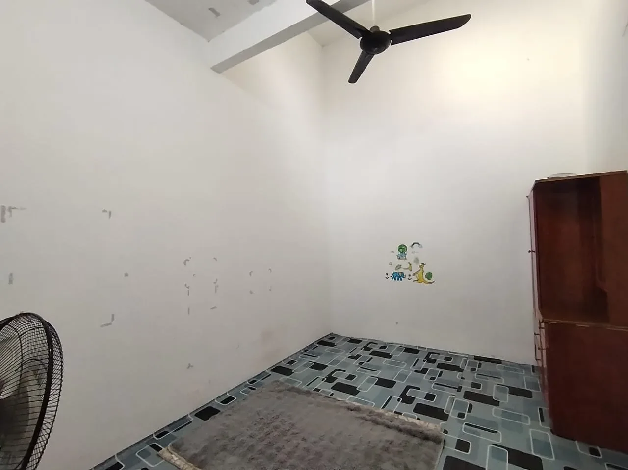 Corner Lot Rumah Berkembar, Taman Rendang Aman