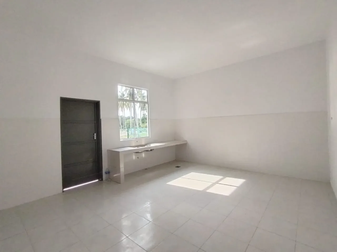 End Lot Rumah Berkembar Setingkat, Taman Jambu Makmur