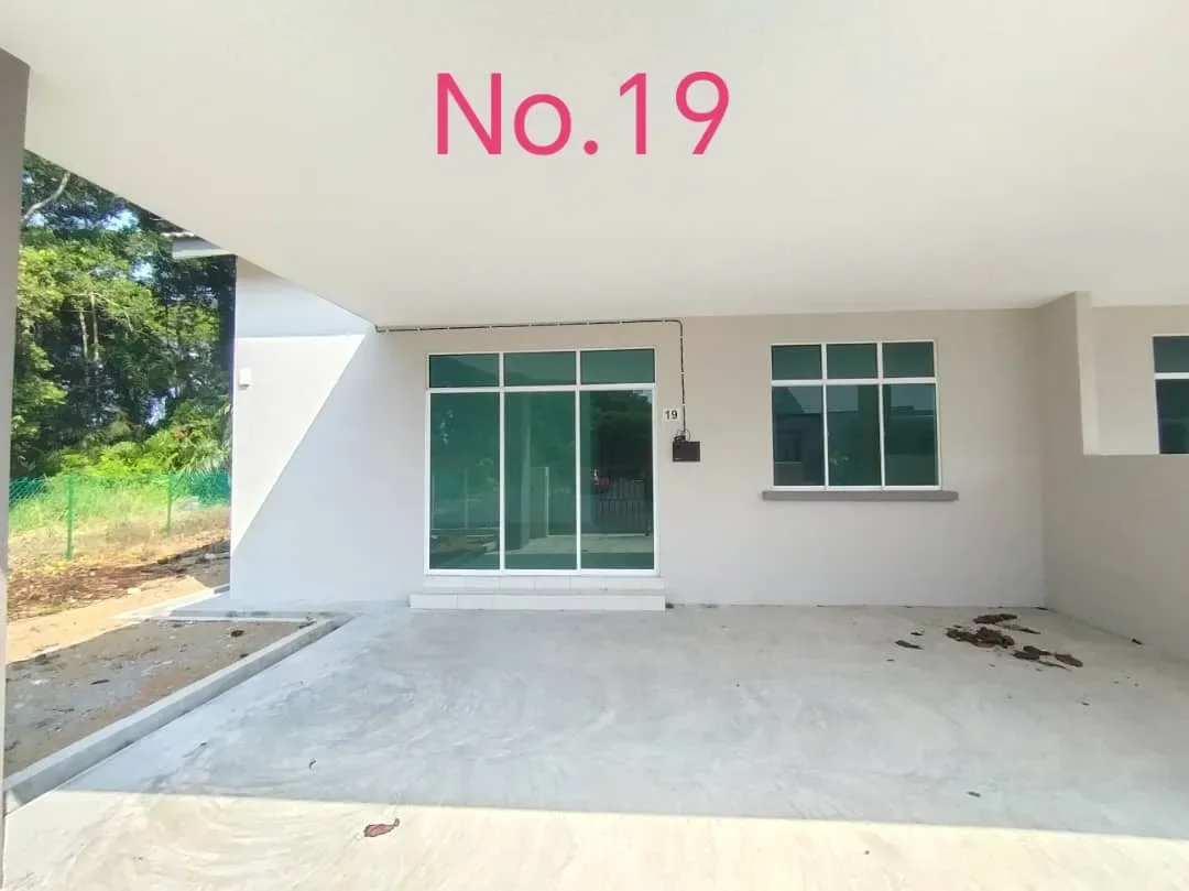 End Lot Rumah Berkembar Setingkat, Taman Jambu Makmur