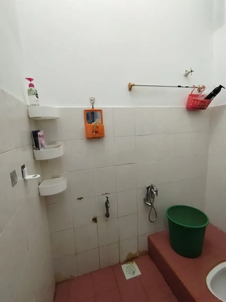 Rumah Teres Setingkat Taman Ketapang Mawar.