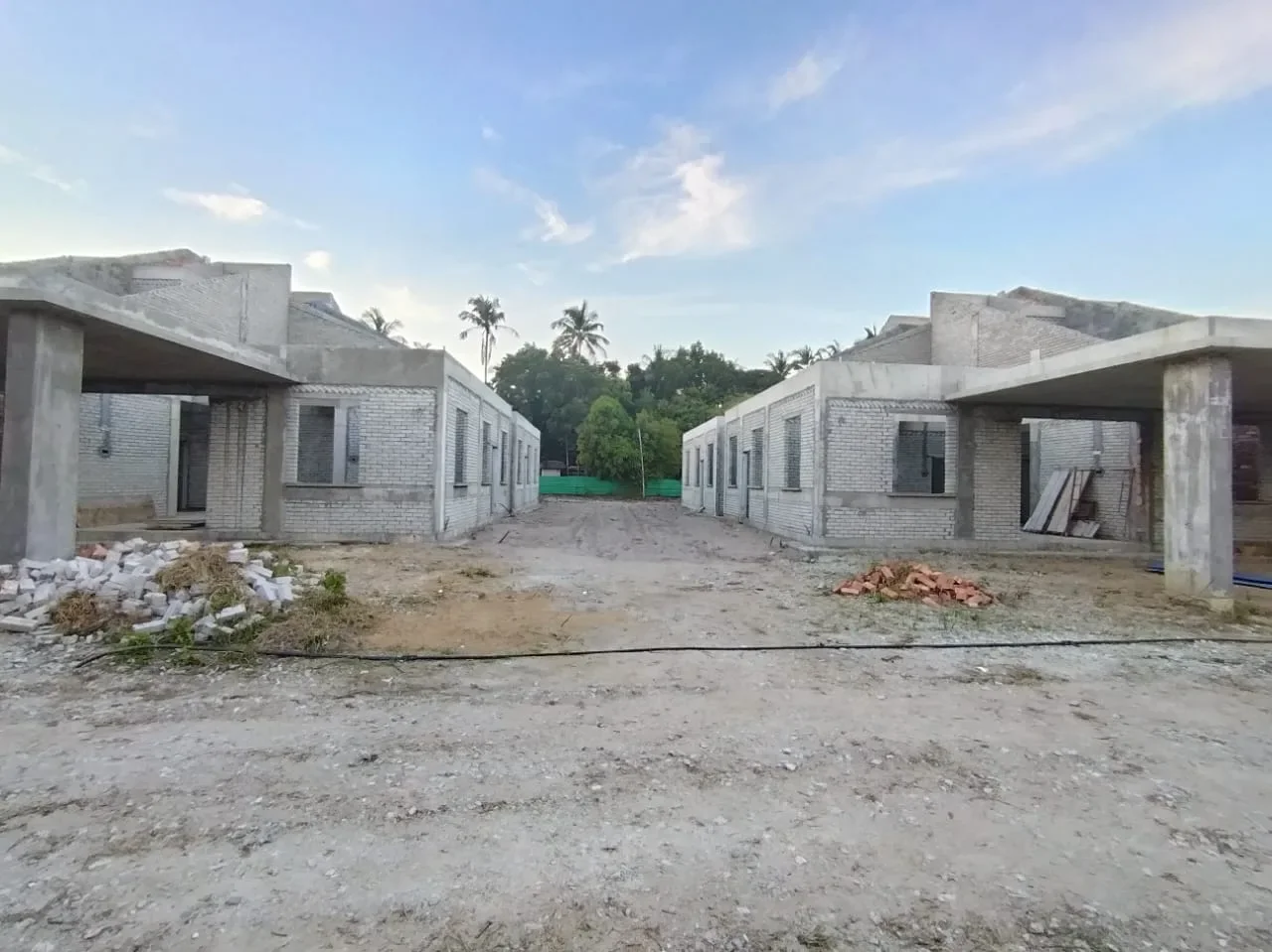 Rumah Berkembar Kluster Setingkat, Taman Maulana Makmur