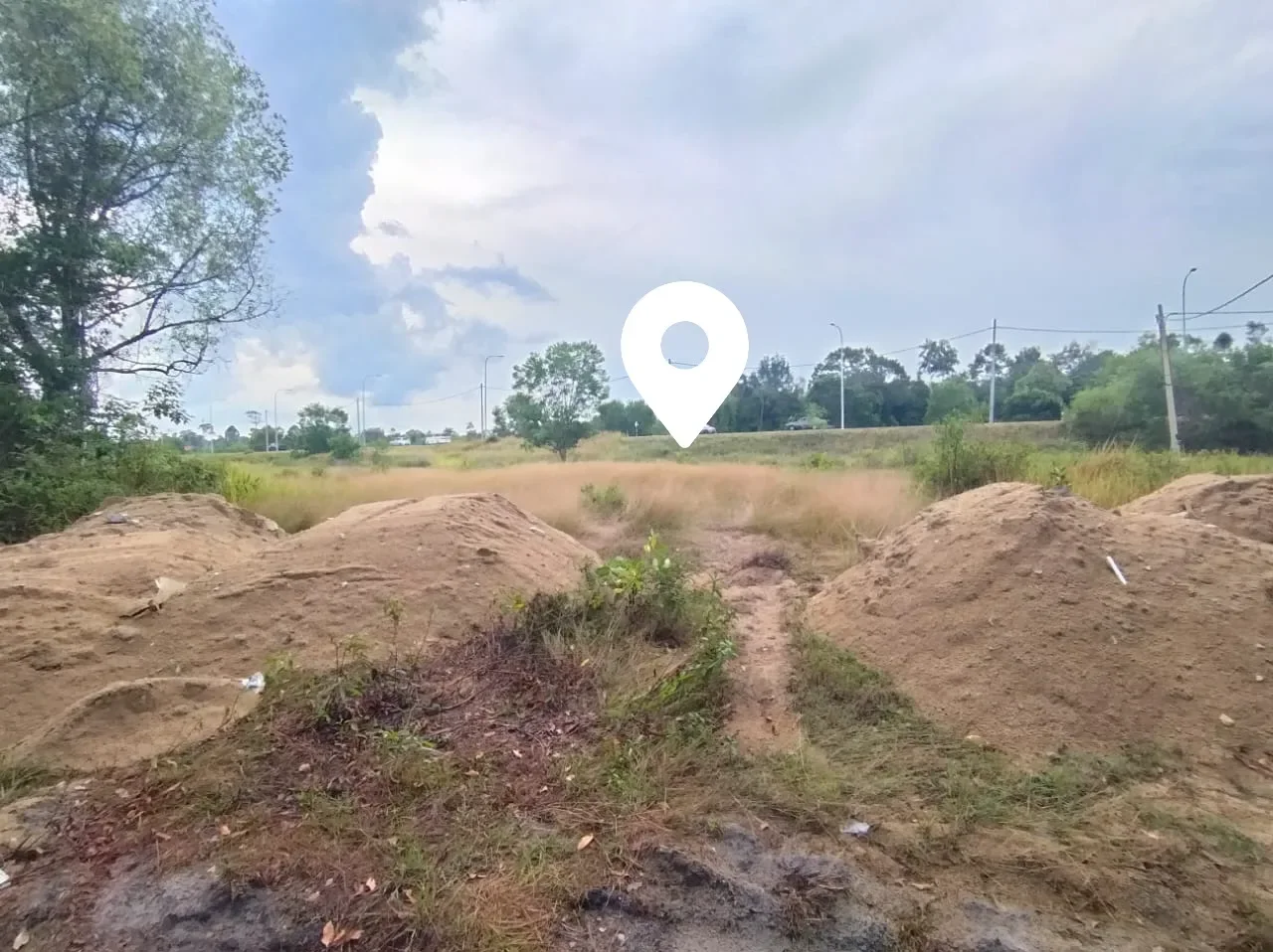 5 lot Tanah Lot Banglo Jalan Tegak 1, Mukim Kuala Pahang, Pekan.