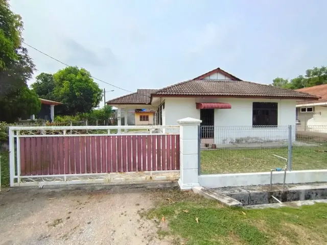 Banglo Taman Perdana, Peramu Pekan.