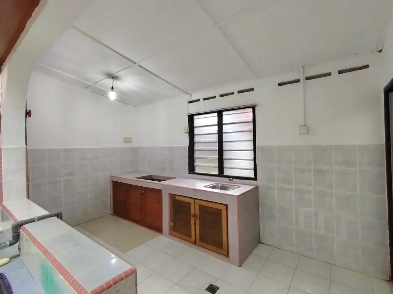Rumah Berkembar  Taman Jambu, Pekan.