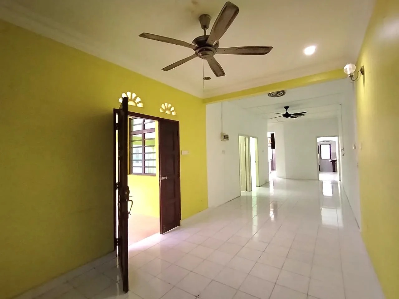 Rumah Berkembar  Taman Jambu, Pekan.