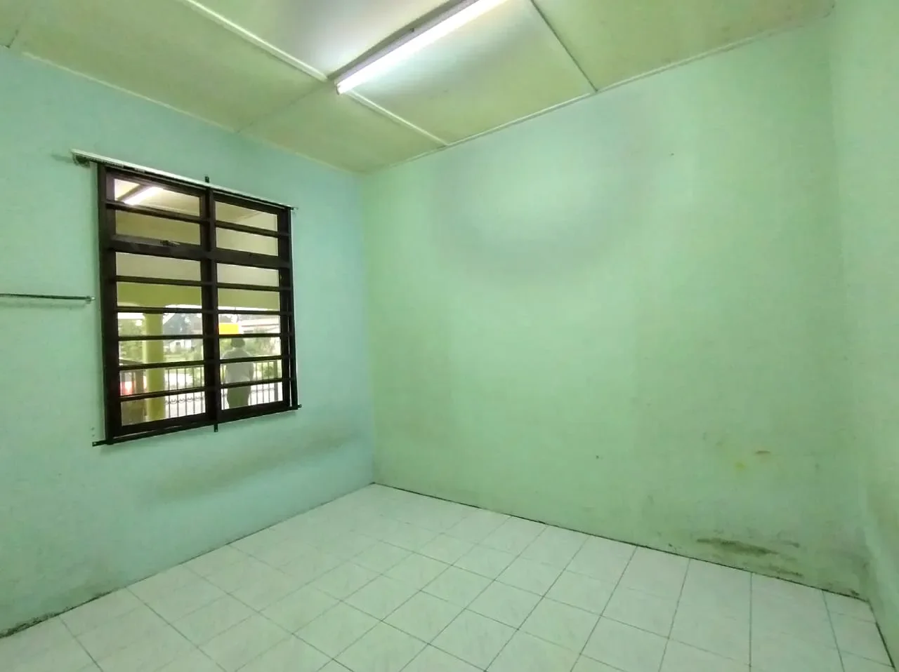 Rumah Berkembar  Taman Jambu, Pekan.