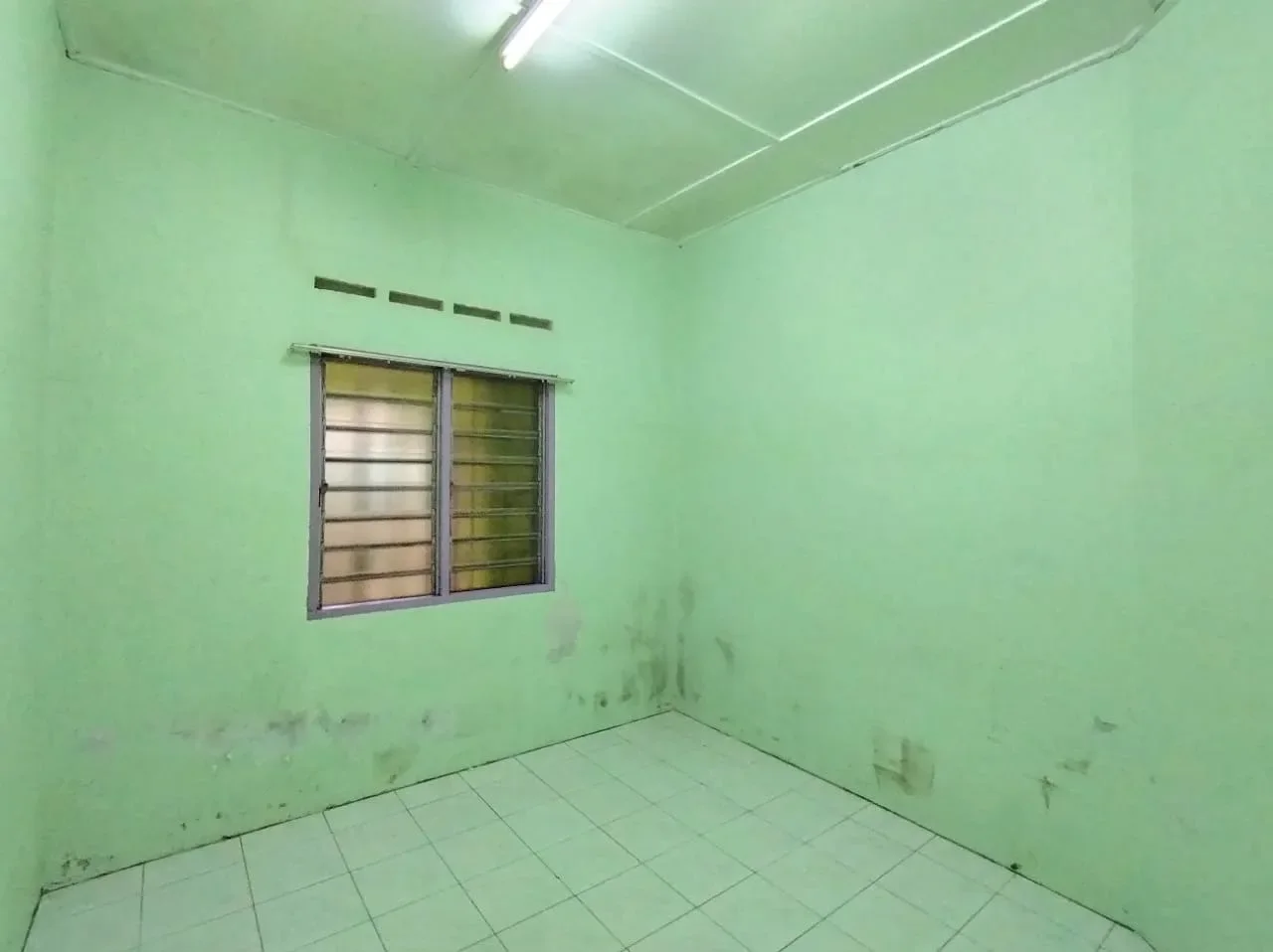 Rumah Berkembar  Taman Jambu, Pekan.