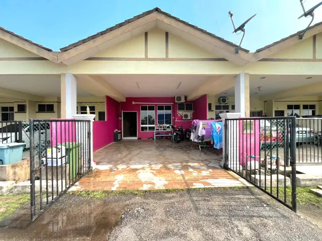 Teres Setingkat Taman Bukit Rangin Perdana, Kuantan.