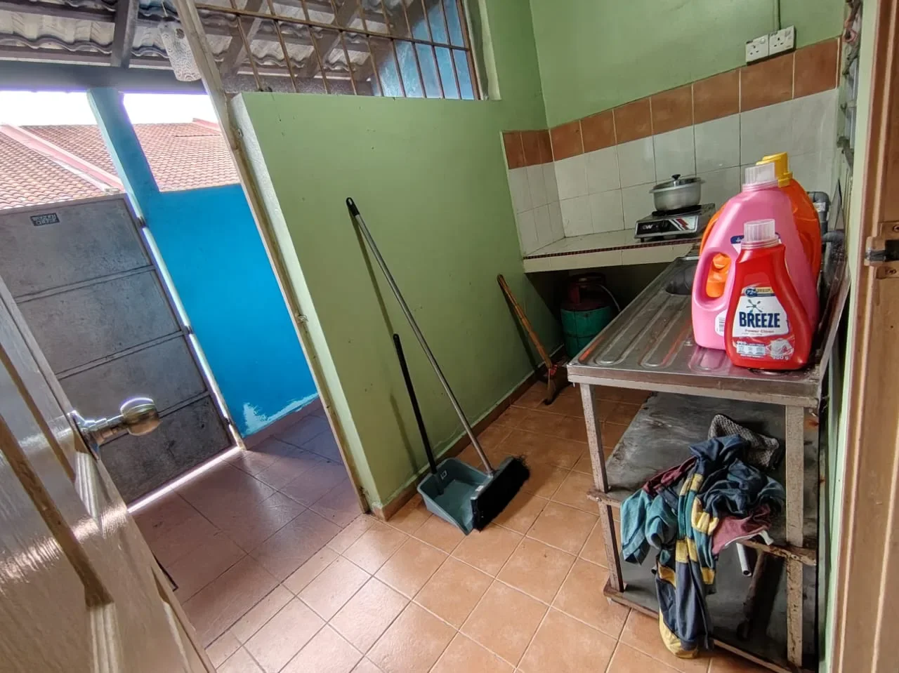 Teres 1 Tingkat Suku, Kempadang Aman