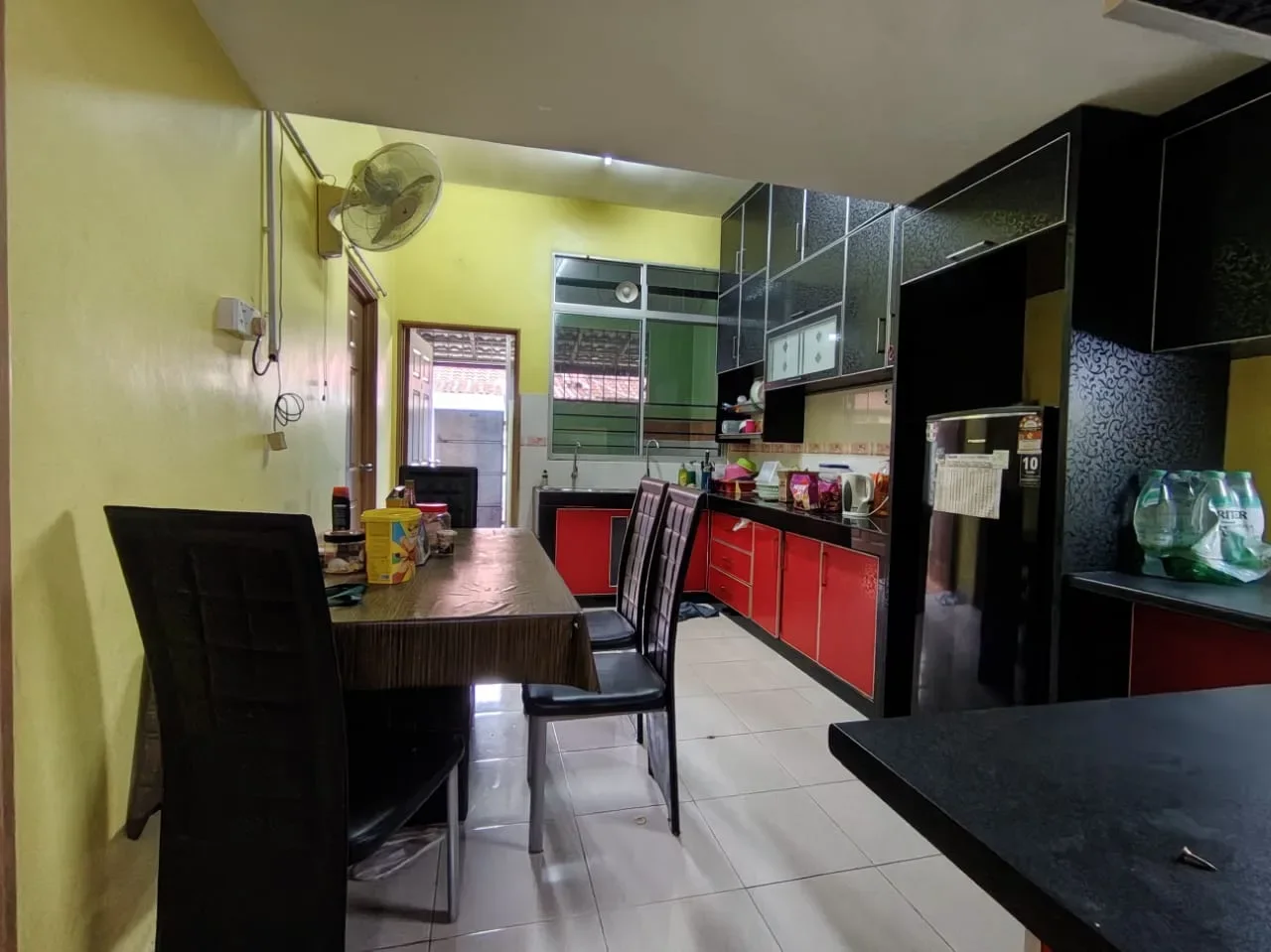 Teres 1 Tingkat Suku, Kempadang Aman