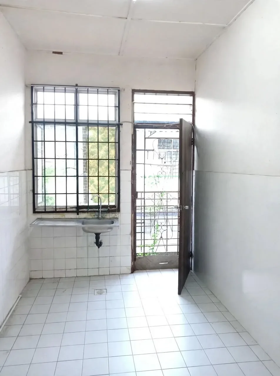 Rumah Teres Setingkat Taman Mentiga Jaya, Peramu.
