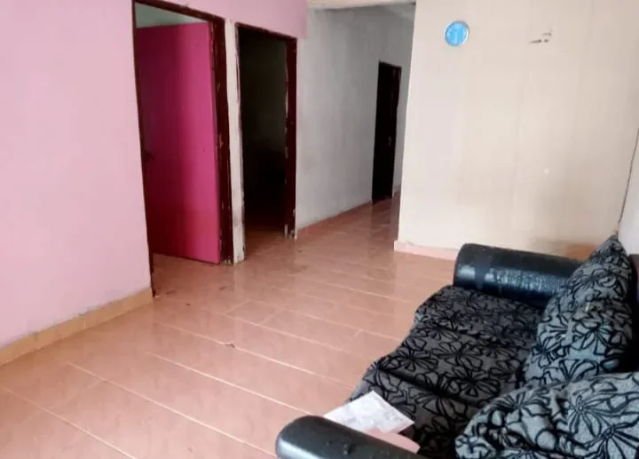 Rumah Berkembar Setingkat Taman Sepekan Jaya