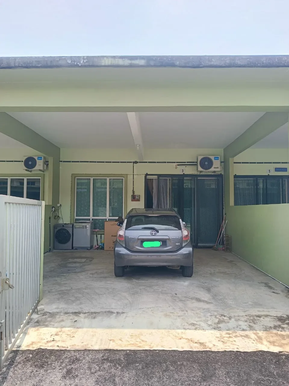 Rumah Teres 1 1/2 Tingkat, Taman Ketapang Maju