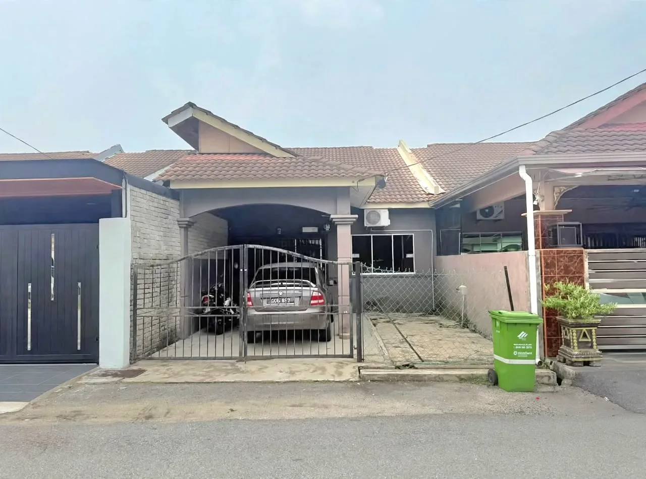 Teres Setingkat Taman Harmoni, Jalan Rompin Lama