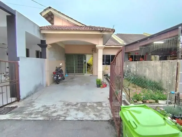 Teres Setingkat Taman Harmoni, Jalan Harmoni.